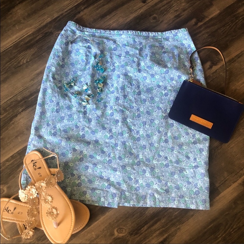 Cherokee Blue Floral Skirt size 16